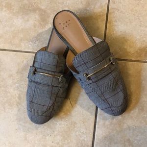 Loafer slides